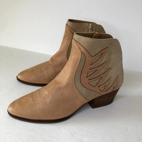 Lucky Brand Idellina Tan Beige Leather Suede Western Ankle Boots Women's 7.5 - Picture 1 of 16